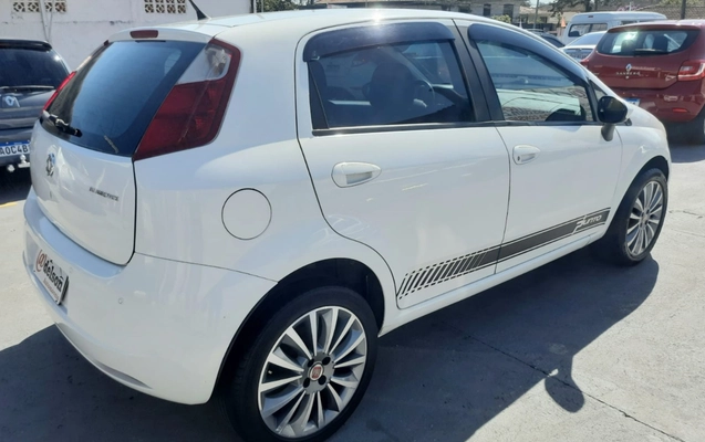 imagem-https://www.socarrao.com.br/sc-vehicle-images-prod/2890332/1785255164053-NC5qcGVn.jpeg