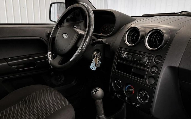 imagem-https://www.socarrao.com.br/sc-vehicle-images-prod/2890473/1785265550930-8175410_5_B_8e7618ee29.jpeg