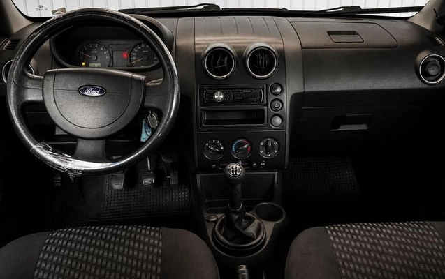 imagem-https://www.socarrao.com.br/sc-vehicle-images-prod/2890473/1785265550932-8175410_5_B_b7378ff631.jpeg