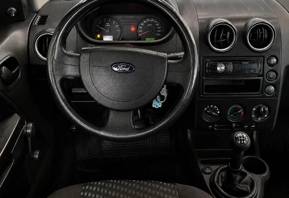 imagem-https://www.socarrao.com.br/sc-vehicle-images-prod/2890473/1785265550933-8175410_5_B_2e43d99bd4.jpeg