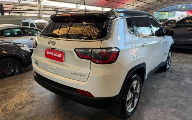 imagem-https://www.socarrao.com.br/sc-vehicle-images-prod/2890565/1789045251327-8322611_12_B_54e7c6f174.jpeg