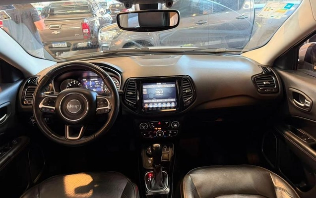 imagem-https://www.socarrao.com.br/sc-vehicle-images-prod/2890565/1789045251338-8322611_6_B_acfd8c2265.jpeg