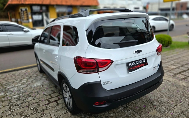 imagem-https://www.socarrao.com.br/sc-vehicle-images-prod/2890689/1785257917516-04cd90dc-496d-48f9-aa54-edaa1944ca70.jpg