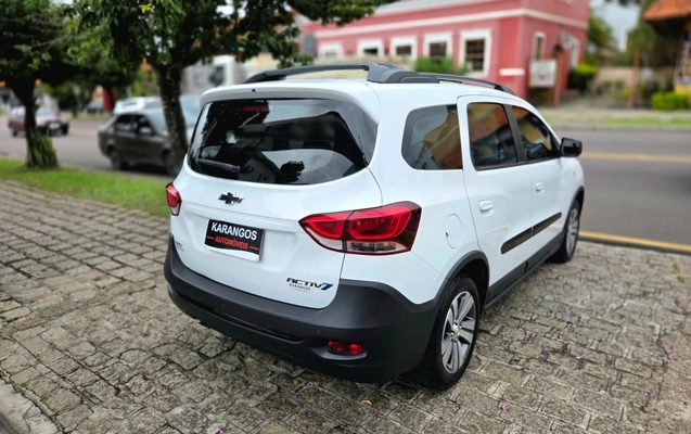 imagem-https://www.socarrao.com.br/sc-vehicle-images-prod/2890689/1785257917518-484ae839-5f97-4311-a9d7-85229a0548ca.jpg