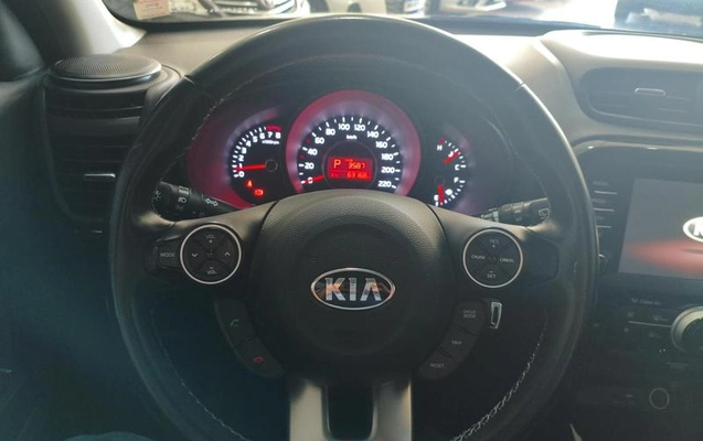 imagem-https://www.socarrao.com.br/sc-vehicle-images-prod/2890704/1785261552049-8322920_13_B_cc92f94c3f.jpeg