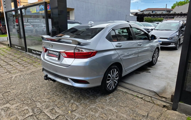 imagem-https://www.socarrao.com.br/sc-vehicle-images-prod/2890705/1785258329279-d0a08927-6ce0-4a35-b401-ac16913eaf39.jpg