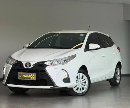 Toyota Yaris 2023 Branco — foto 1 de 3