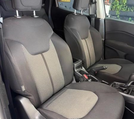 imagem-https://www.socarrao.com.br/sc-vehicle-images-prod/2891163/1789400030798-8276876_10_B_efe713560c.jpeg