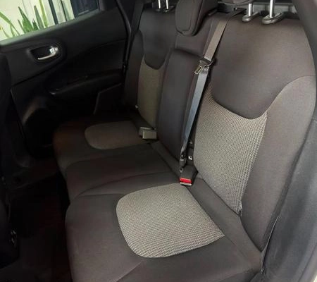 imagem-https://www.socarrao.com.br/sc-vehicle-images-prod/2891163/1789400030802-8276876_6_B_d7e2e80b00.jpeg