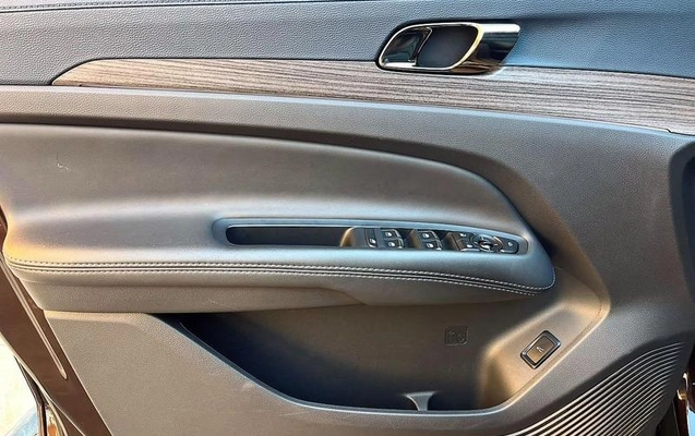 imagem-https://www.socarrao.com.br/sc-vehicle-images-prod/2891215/1785260636651-8317546_9_B_2e50266ed1.jpeg