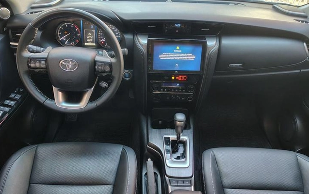 imagem-https://www.socarrao.com.br/sc-vehicle-images-prod/2891305/1786536733311-8321092_14_B_0b120018b6.jpeg