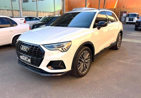 Audi Q3 2021 Branco — foto 1 de 3