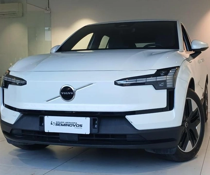 Volvo EX30 E60 Core (Elétrico) 2024 Branco — foto 1 de 3