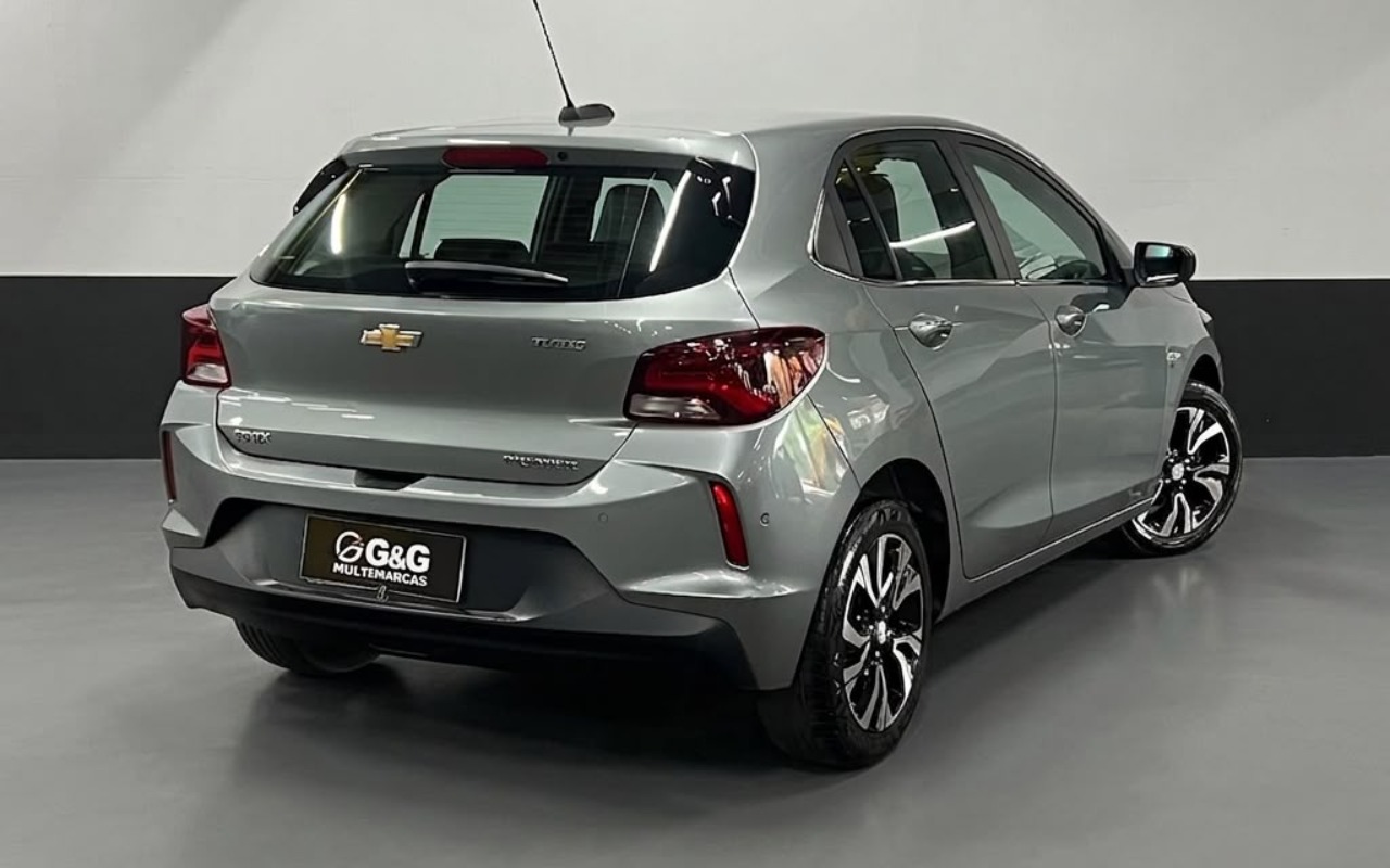 imagem-https://www.socarrao.com.br/sc-vehicle-images-prod/2891377/1785262022194-V2hhdHNBcHAgSW1hZ2UgMjAyNi0wNy0yMSBhdCAxNy40Ny4wNCAoMykuanBlZw.jpeg