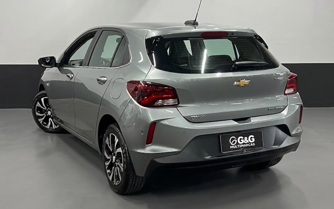 imagem-https://www.socarrao.com.br/sc-vehicle-images-prod/2891377/1785262022592-V2hhdHNBcHAgSW1hZ2UgMjAyNi0wNy0yMSBhdCAxNy40Ny4wNS5qcGVn.jpeg