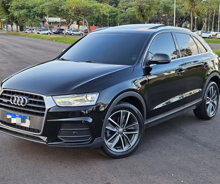 Audi Q3 2018 Preto — foto 1 de 3