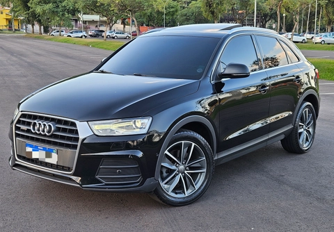 Audi Q3 2018 Preto — foto 1 de 3