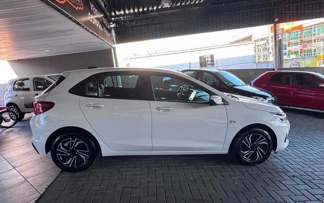 imagem-https://www.socarrao.com.br/sc-vehicle-images-prod/2891429/1786966427341-8322840_12_B_e4ee2e1767.jpeg