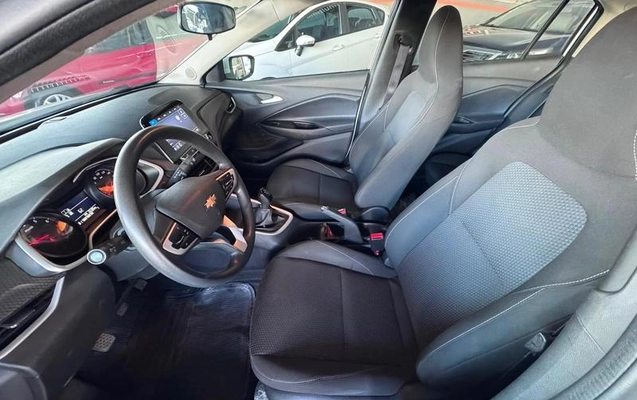imagem-https://www.socarrao.com.br/sc-vehicle-images-prod/2891429/1786966427343-8322840_4_B_aca763d479.jpeg