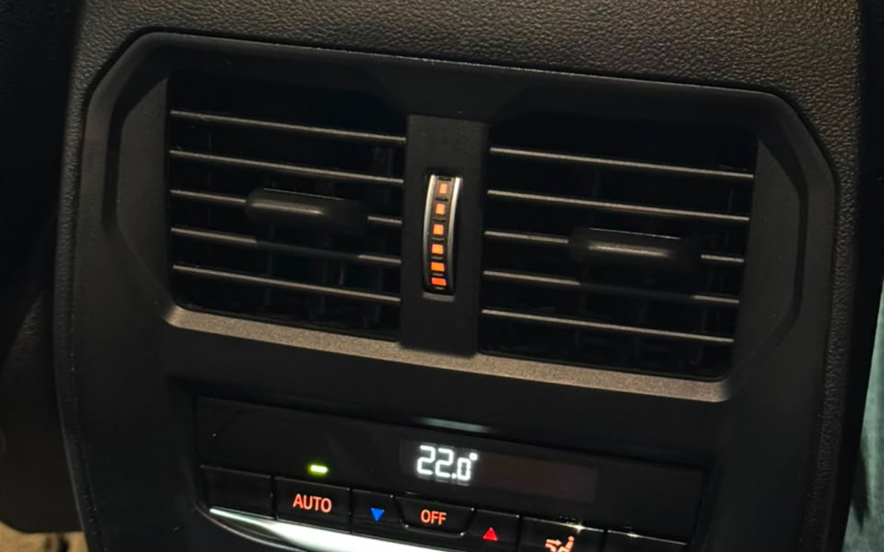 imagem-https://www.socarrao.com.br/sc-vehicle-images-prod/2891441/1785262819052-V2hhdHNBcHAgSW1hZ2UgMjAyNi0wNy0wOSBhdCAxNy40OC40MCAoMikuanBlZw.jpeg