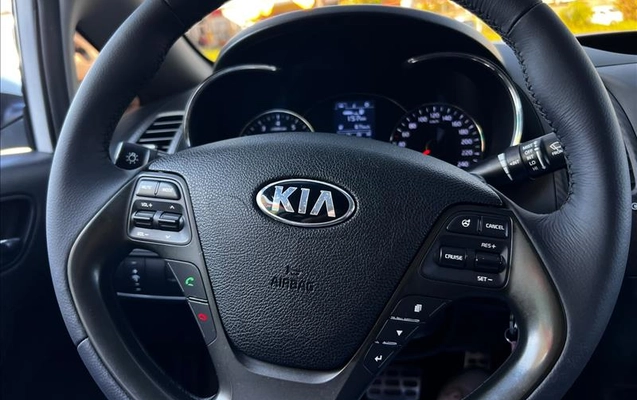 imagem-https://www.socarrao.com.br/sc-vehicle-images-prod/2891650/1785263355289-GII-1A73_08.jpg
