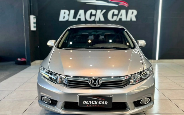 imagem-https://www.socarrao.com.br/sc-vehicle-images-prod/2891790/1786189647551-196c31d8ae77424da07740f6851e2987_1784305304463.jpg