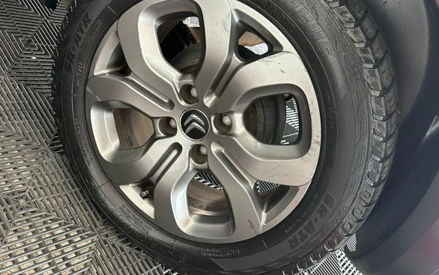 imagem-https://www.socarrao.com.br/sc-vehicle-images-prod/2891797/1785263904736-V2hhdHNBcHAgSW1hZ2UgMjAyNi0wNi0xNiBhdCAxMy4zNS40MCAoMSkuanBlZw.jpeg