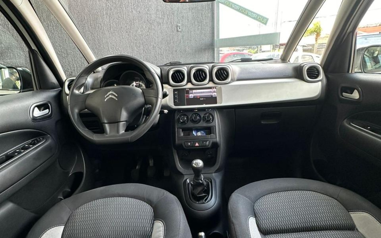 imagem-https://www.socarrao.com.br/sc-vehicle-images-prod/2891797/1785263905248-V2hhdHNBcHAgSW1hZ2UgMjAyNi0wNi0xNiBhdCAxMy4zNS4zOS5qcGVn.jpeg