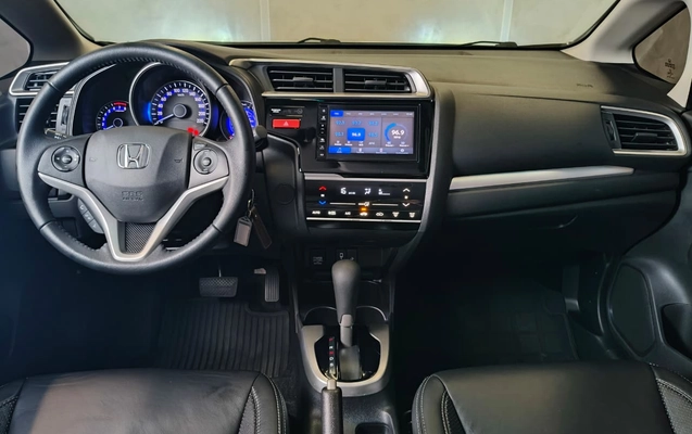 imagem-https://www.socarrao.com.br/sc-vehicle-images-prod/2891847/1785264630316-003_ff2a51509374ca639d6d22d603b23346.jpeg