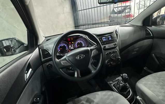 imagem-https://www.socarrao.com.br/sc-vehicle-images-prod/2891862/1785264803126-V2hhdHNBcHAgSW1hZ2UgMjAyNi0wNi0xMyBhdCAyMi4zOC4zNi5qcGVn.jpeg