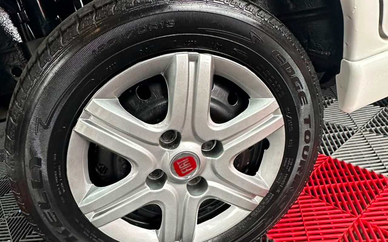 imagem-https://www.socarrao.com.br/sc-vehicle-images-prod/2891871/1785265018432-V2hhdHNBcHAgSW1hZ2UgMjAyNi0wNy0yNyBhdCAxMy4xNi4yNyAoMikuanBlZw.jpeg