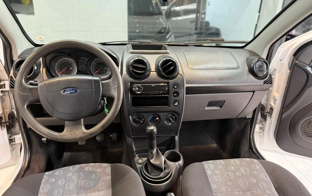 imagem-https://www.socarrao.com.br/sc-vehicle-images-prod/2891873/1785265042286-b5db542fc61542eaaba8118c85e531db_1780072616854.jpeg