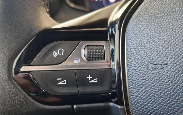 imagem-https://www.socarrao.com.br/sc-vehicle-images-prod/2891879/1789649072965-8323915_14_B_f3b5a2dcab.jpeg