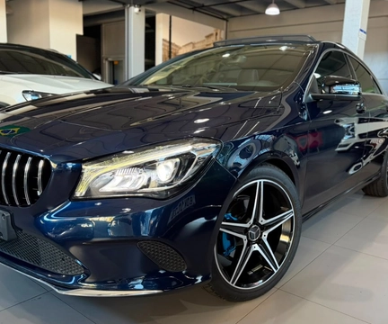 Mercedes-Benz CLA-200 1.6 16V Tb Flex Aut. 2018 Azul — foto 1 de 3