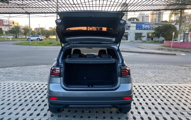 imagem-https://www.socarrao.com.br/sc-vehicle-images-prod/2891907/1785674816385-OS5qcGVn.jpeg