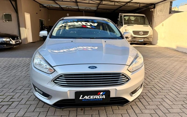 imagem-https://www.socarrao.com.br/sc-vehicle-images-prod/2891918/1789409273756-8317288_9_B_19b090c2b5.jpeg