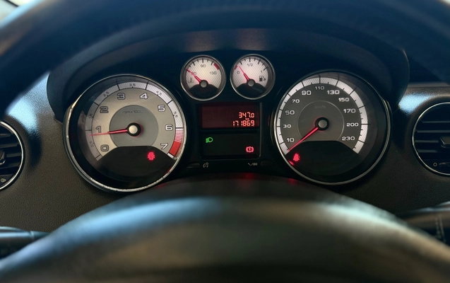 imagem-https://www.socarrao.com.br/sc-vehicle-images-prod/2891937/1789414127504-e4359fe3d5da4186a8a37eb0c4daee35_1785261049604.jpg