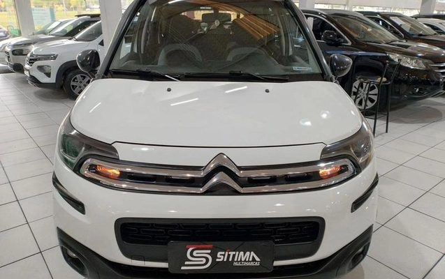 imagem-https://www.socarrao.com.br/sc-vehicle-images-prod/2891997/1787606483878-8324169_0_B_0b2ad46ca1.jpeg