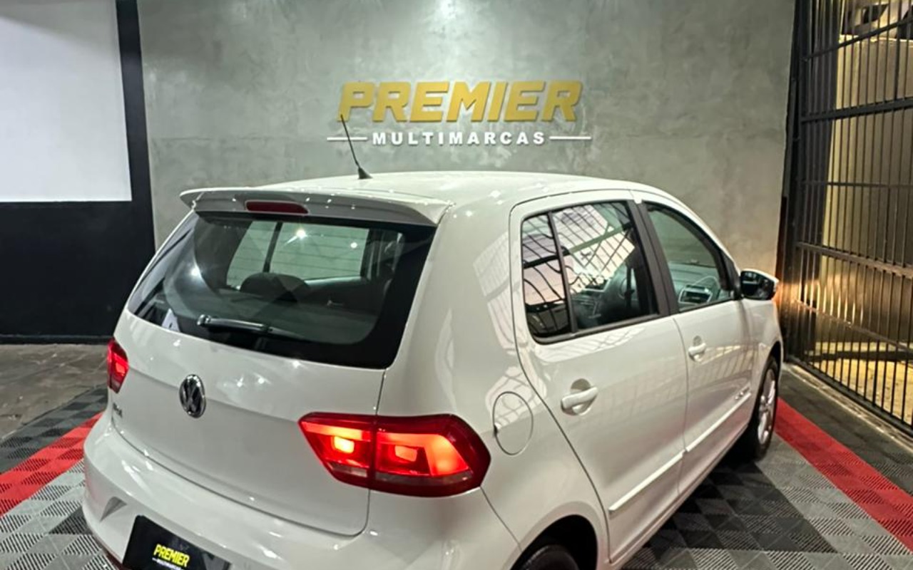 imagem-https://www.socarrao.com.br/sc-vehicle-images-prod/2892107/1785267053375-V2hhdHNBcHAgSW1hZ2UgMjAyNi0wNy0wOSBhdCAxNy4wMS4xMSAoNCkuanBlZw.jpeg