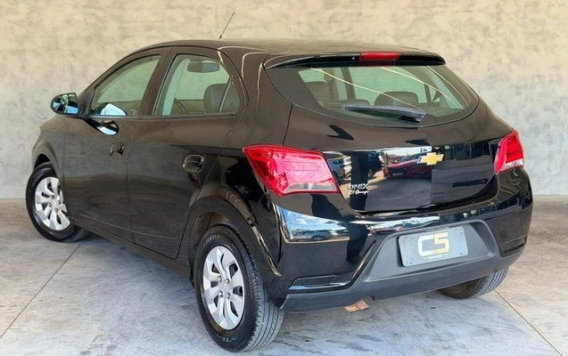 imagem-https://www.socarrao.com.br/sc-vehicle-images-prod/2892186/1789158606552-8260887_3_B_772590ae8c.jpeg