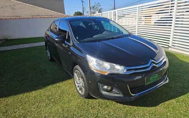 imagem-https://www.socarrao.com.br/sc-vehicle-images-prod/2892291/1785267559826-2_043813.jpg