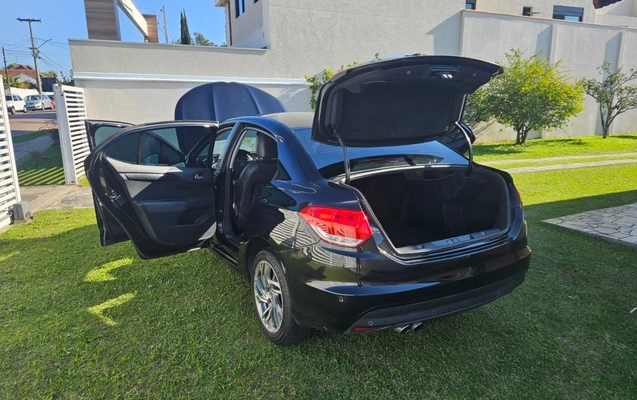imagem-https://www.socarrao.com.br/sc-vehicle-images-prod/2892291/1785267559828-13_043813.jpg