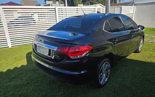 imagem-https://www.socarrao.com.br/sc-vehicle-images-prod/2892291/1785267559828-8_043813.jpg