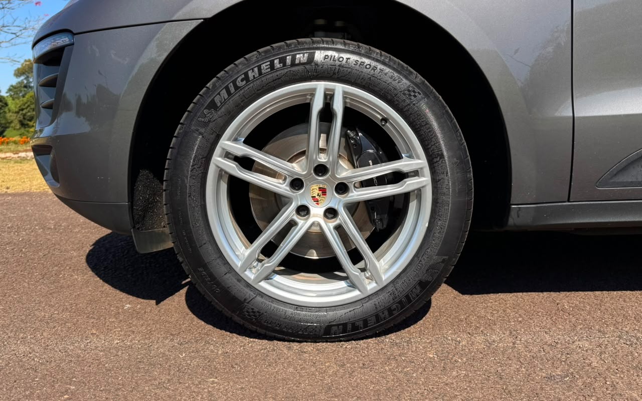 imagem-https://www.socarrao.com.br/sc-vehicle-images-prod/2892308/1785267645369-V2hhdHNBcHAgSW1hZ2UgMjAyNi0wNy0yOCBhdCAxNi4yMC4zNSAoMikuanBlZw.jpeg