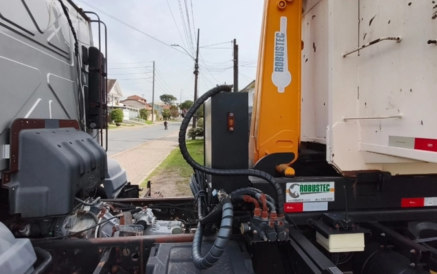 imagem-https://www.socarrao.com.br/sc-vehicle-images-prod/2892346/1786104566129-qbuX7XlX5SaYN7o1wASHP1T0ED3TxgRC.jpg