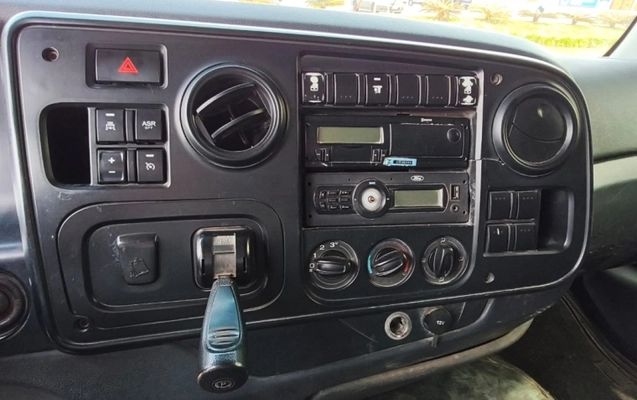 imagem-https://www.socarrao.com.br/sc-vehicle-images-prod/2892346/1786104566133-a80yZIteLp5okRrvFjqPGLa3QsN7T1AL.jpg