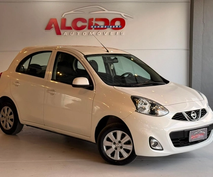 Nissan MARCH 1.0 16V Flex Fuel 5p 2016 Branco — foto 1 de 3