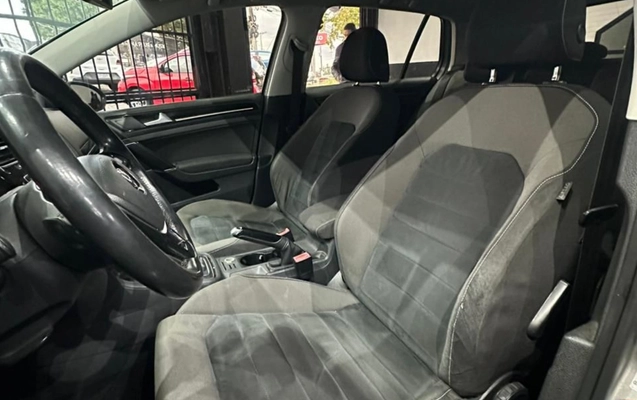 imagem-https://www.socarrao.com.br/sc-vehicle-images-prod/2892368/1785268001828-V2hhdHNBcHAgSW1hZ2UgMjAyNi0wNi0xNiBhdCAxNi4wOS4xMyAoMSkuanBlZw.jpeg