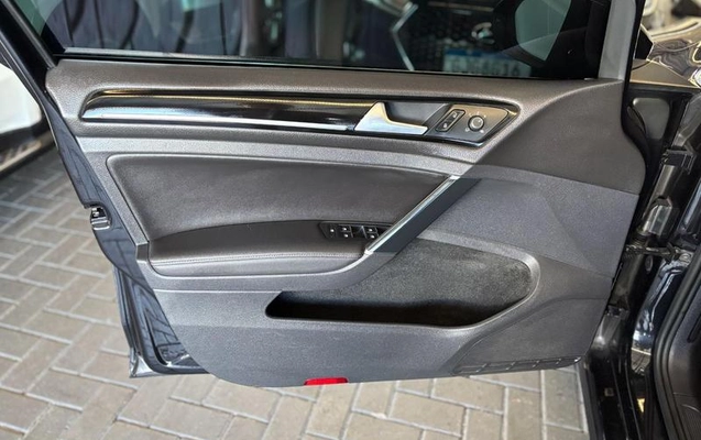 imagem-https://www.socarrao.com.br/sc-vehicle-images-prod/2892390/1789478989893-8260612_1_B_36f31af456.jpeg