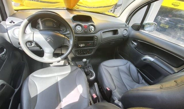 imagem-https://www.socarrao.com.br/sc-vehicle-images-prod/2892435/1789393156633-6818549_15_B_aa289a3692.jpeg